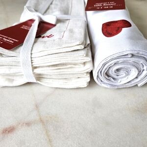 Williams Sonoma Valentine, Love White Kitchen Linens